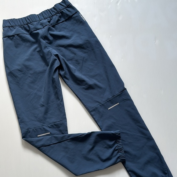 The North Face Flashdry Blue Joggers.  Boys size Large - 12 - Picture 15 of 15